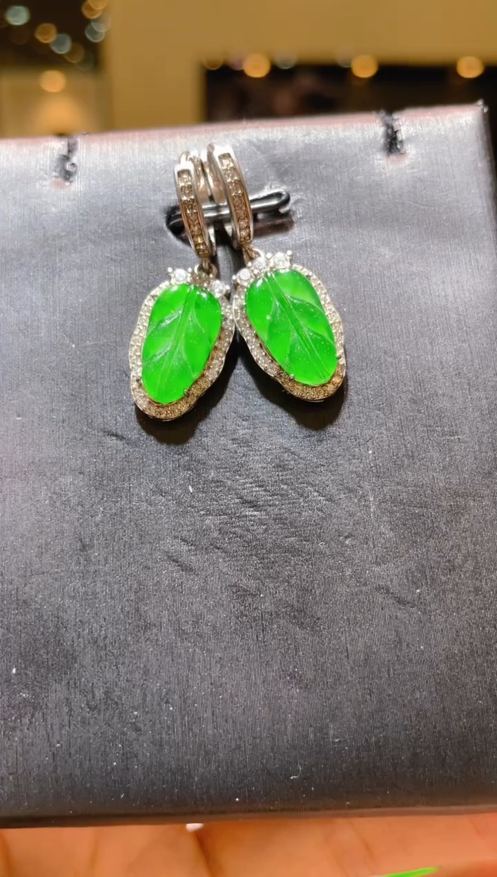 【闪购商品】翡翠吊坠(不含链)银S925镶嵌A10