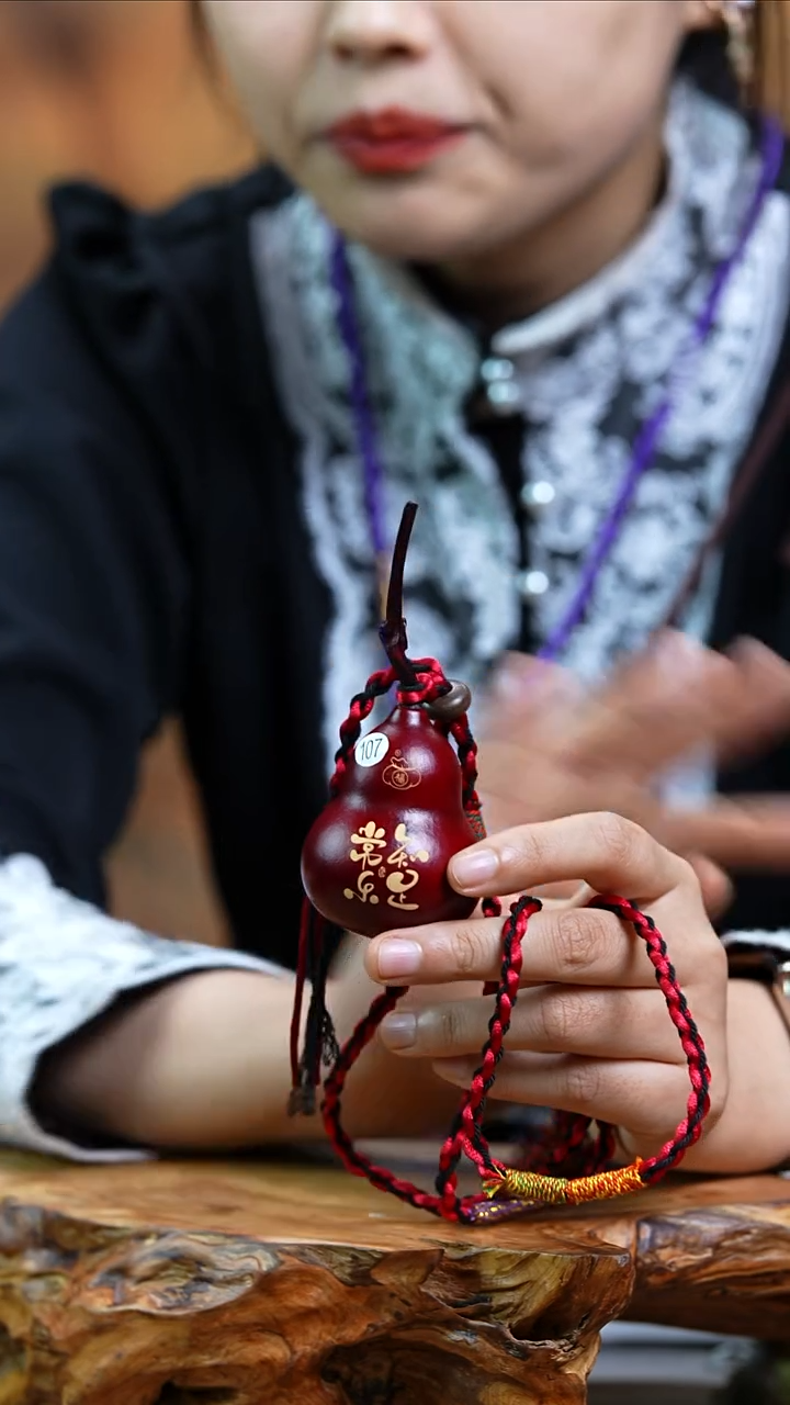 【闪购商品】107—光岳葫脖挂车挂天然大漆手捻小葫芦