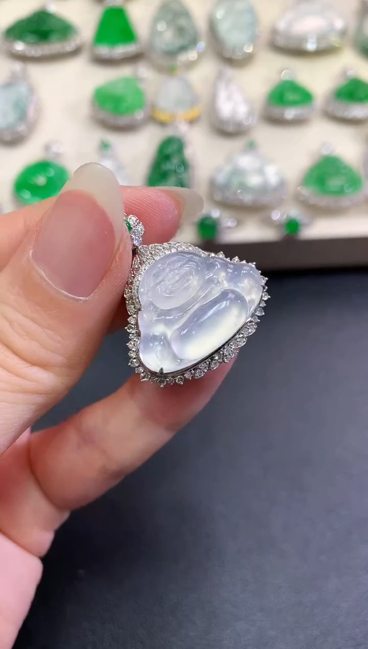 【闪购商品】翡翠颈饰18K金镶嵌B150   