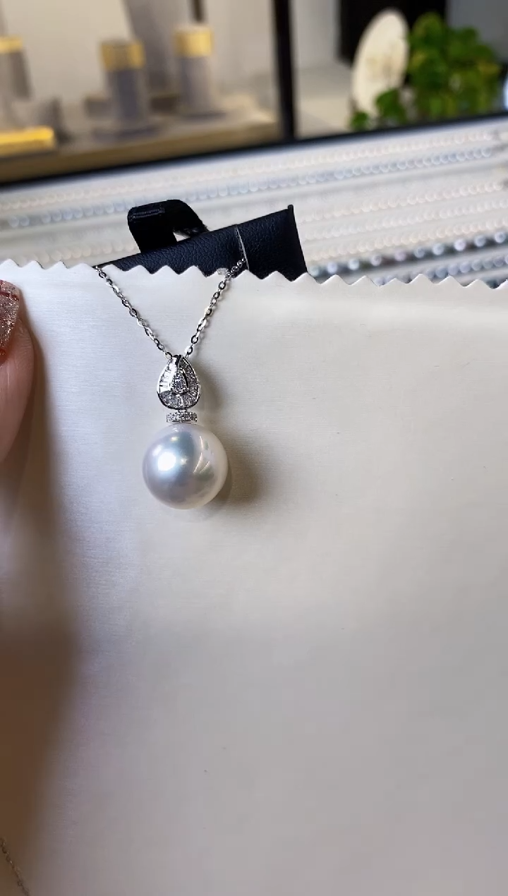 【闪购商品】海水珍珠吊坠(不含链)18K金镶嵌15-16澳白珍珠吊坠