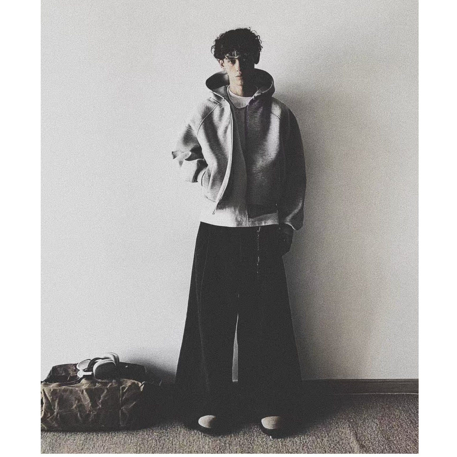 中性时尚运动户外休闲衣