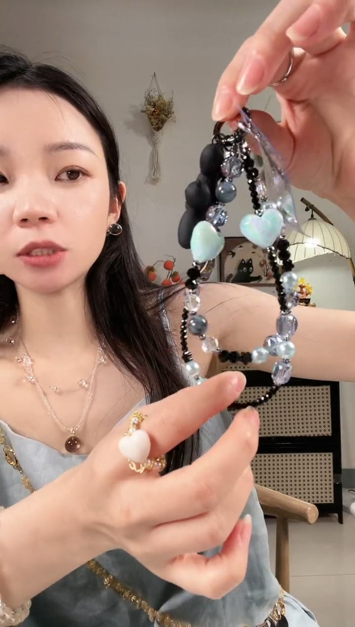 未镶嵌颈饰水晶Q883QQQQQ