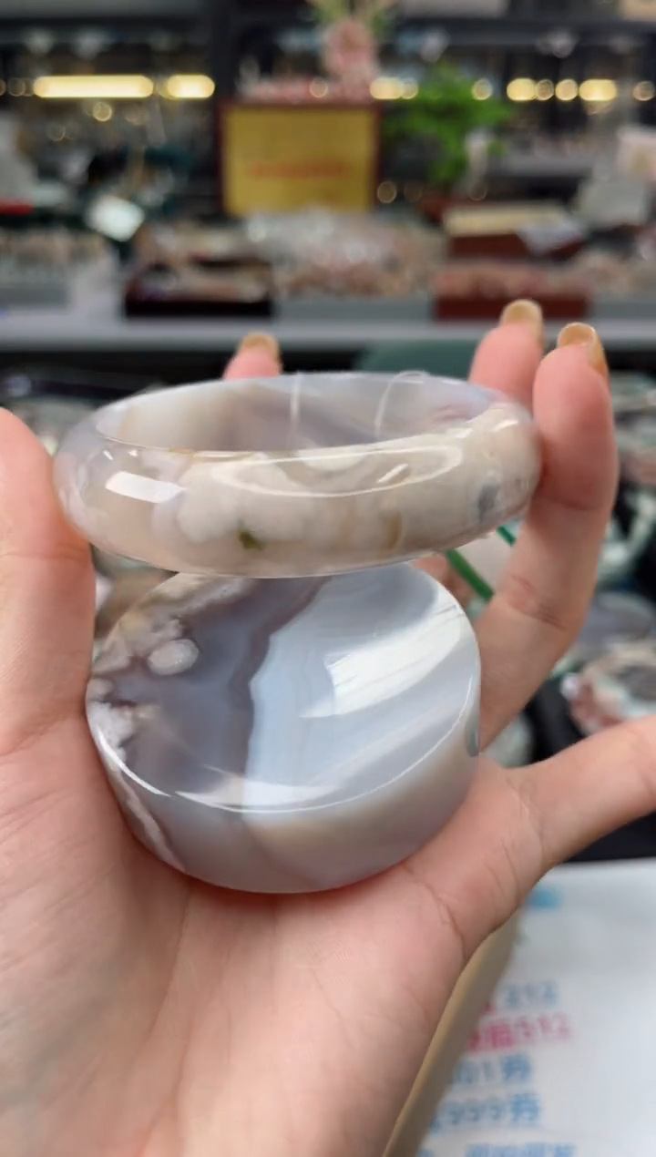 【闪购商品】石英质玉手镯未镶嵌60圈口（不退不换）1545672