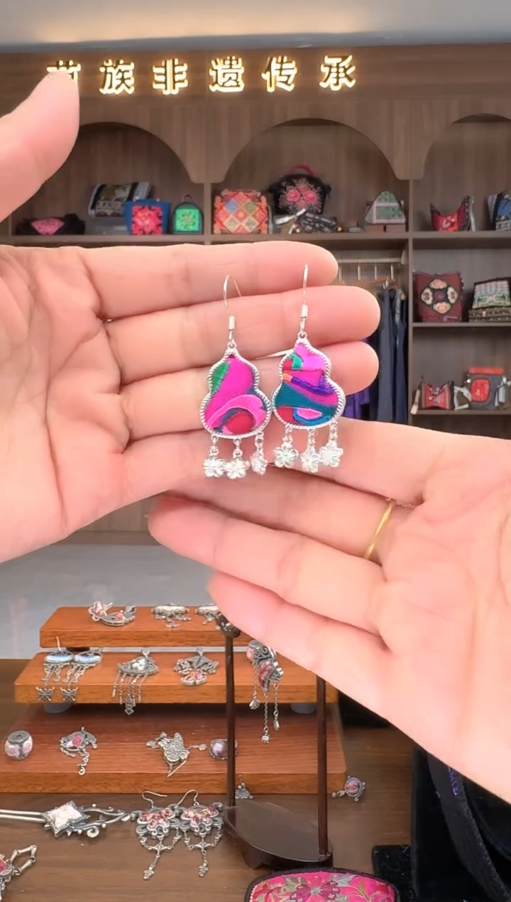 【闪购商品】织绣扶光苗绣传承64