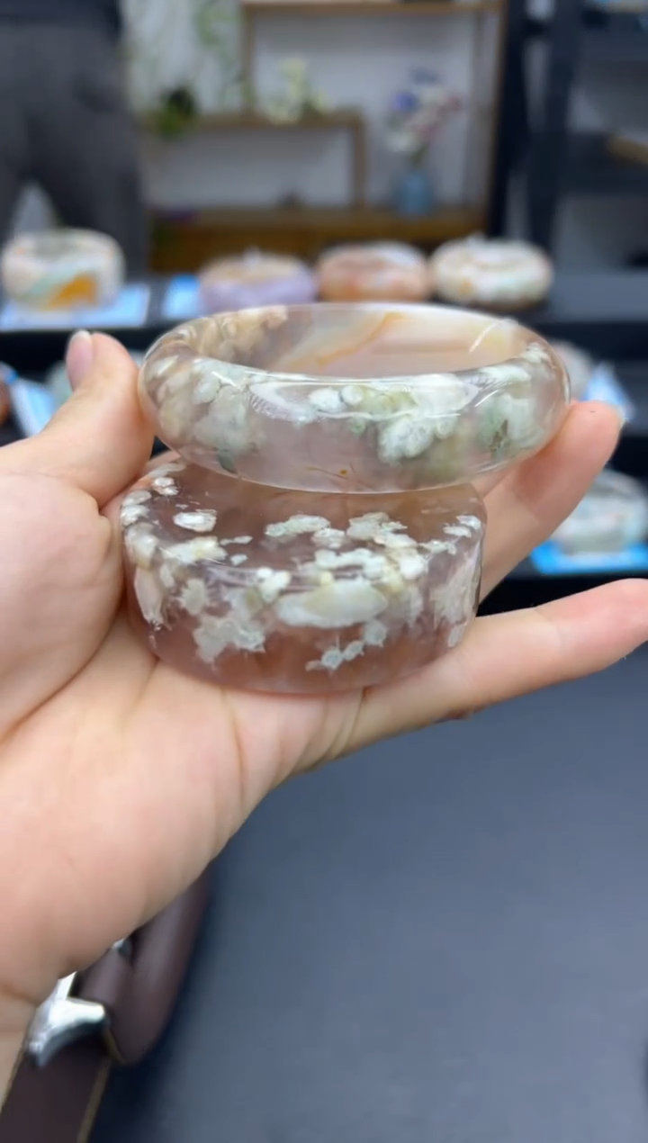 【闪购商品】石英质玉手镯未镶嵌A75(59圈赠送镯心)