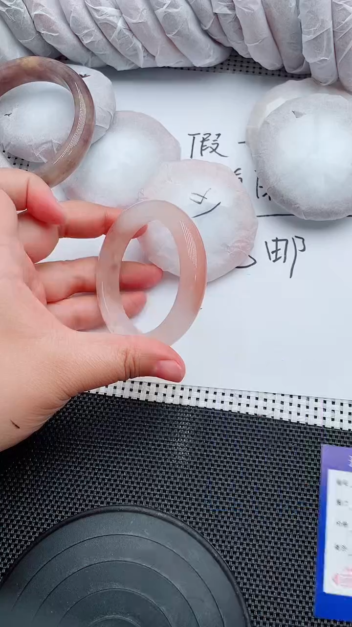 未镶嵌手镯石英质玉137-54-55