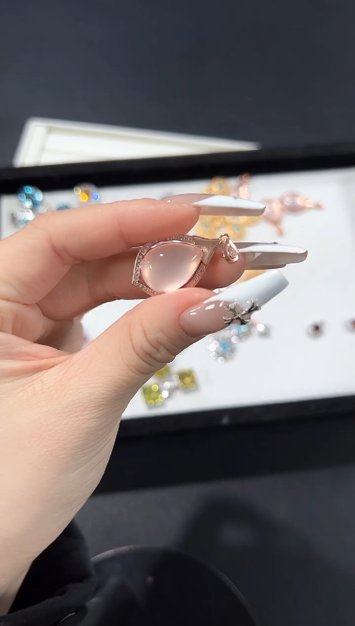 吊坠(不含链)银S925镶嵌水晶99b多样性发其一【1个】