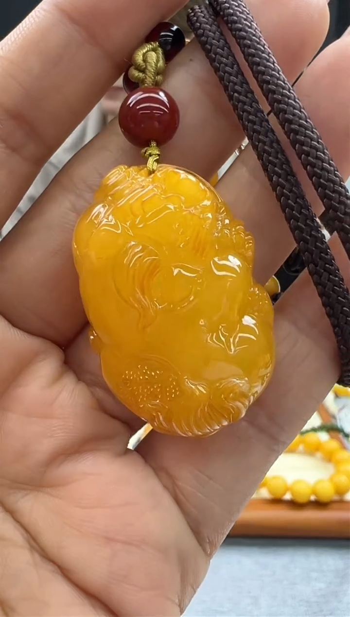 【闪购商品】琥珀颈饰未镶嵌702秒拍号