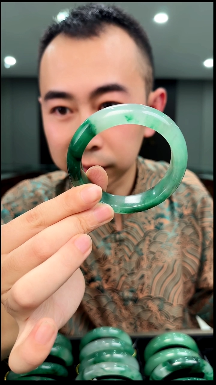 未镶嵌手镯石英质玉遇****分58