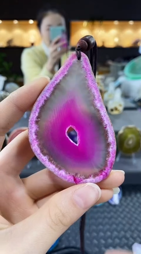 未镶嵌颈饰玛瑙/玉髓归*玛瑙