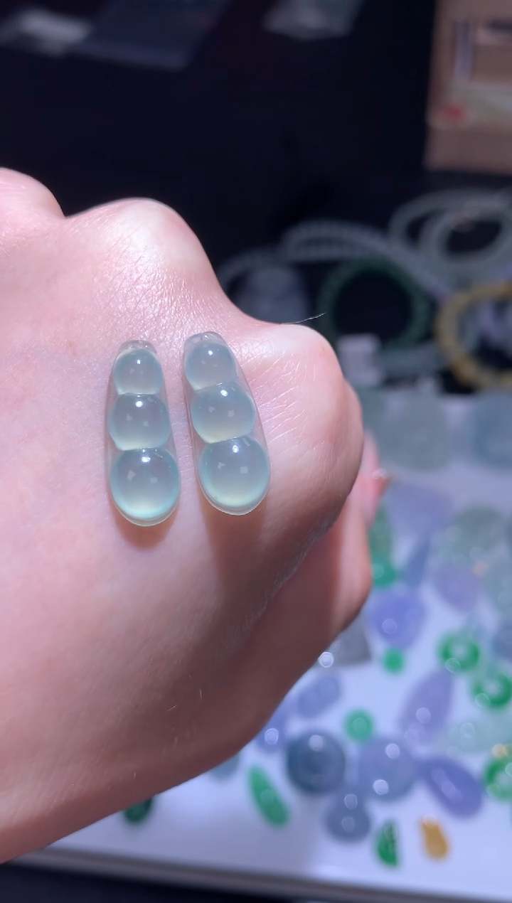 未镶嵌定制翡翠豆子