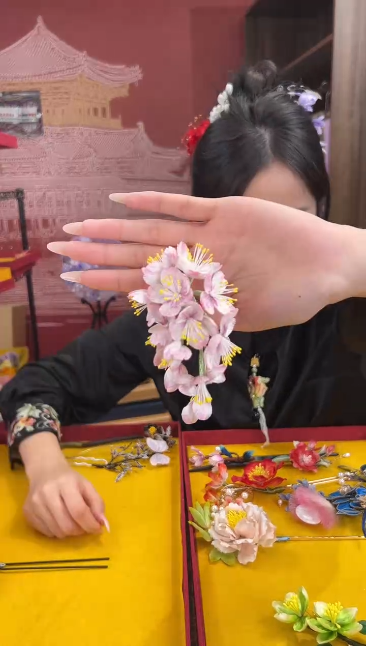 【闪购商品】刺绣 非遗绒花（发饰）