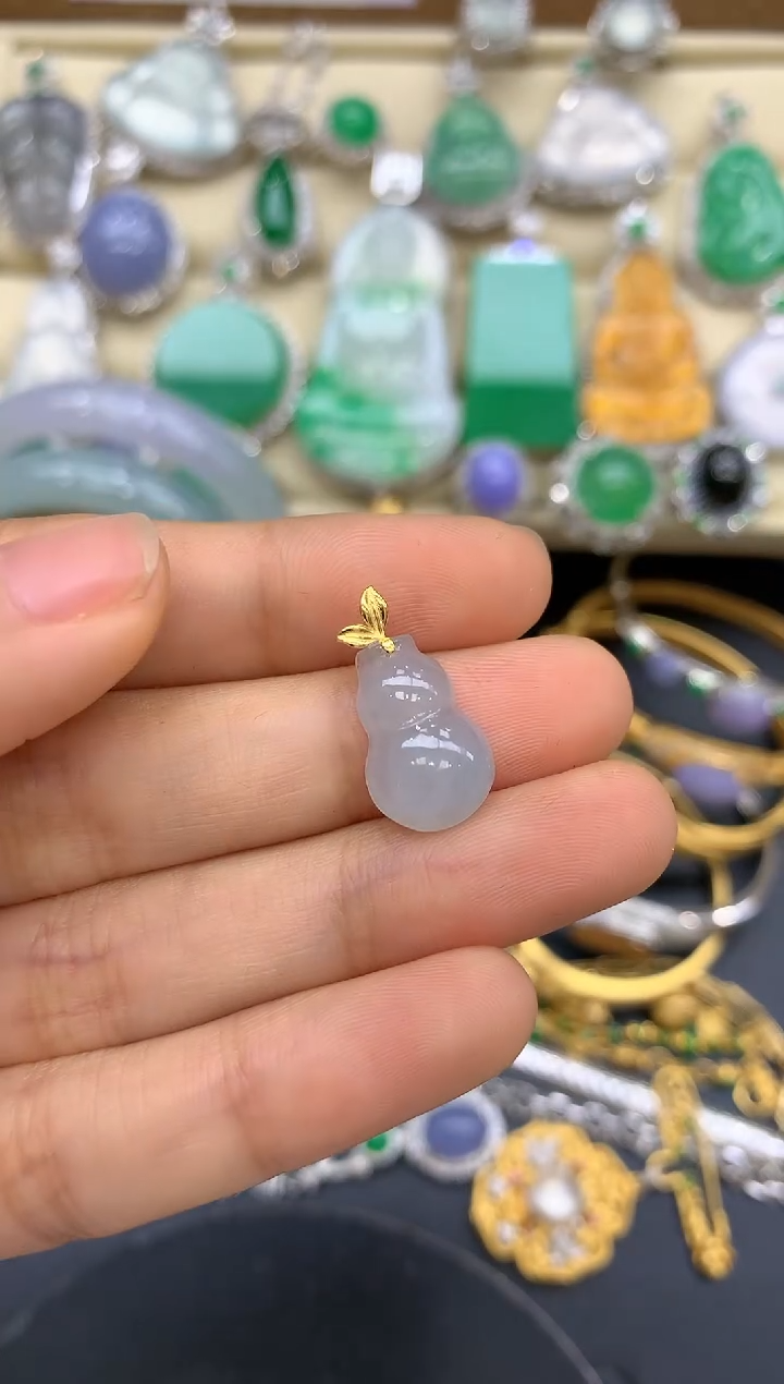 翡翠18K金镶嵌颈饰32-中国好珍宝