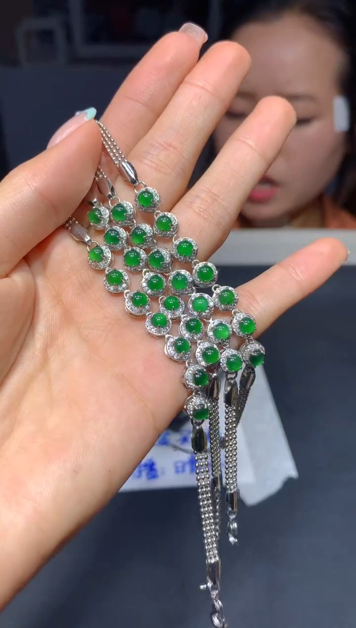 【闪购商品】定制翡翠未镶嵌5多样性发货(发其一）