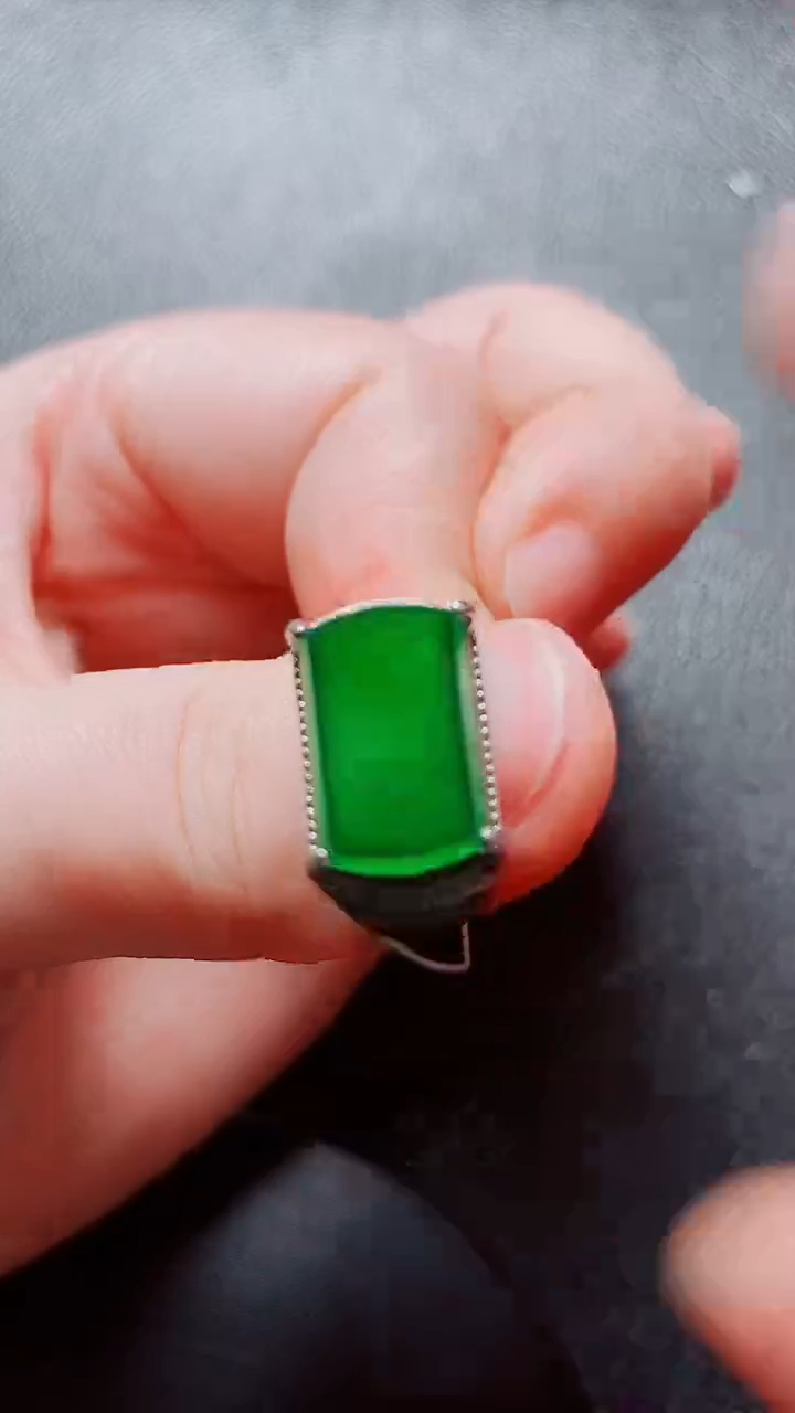 翡翠戒指银S925镶嵌翡翠