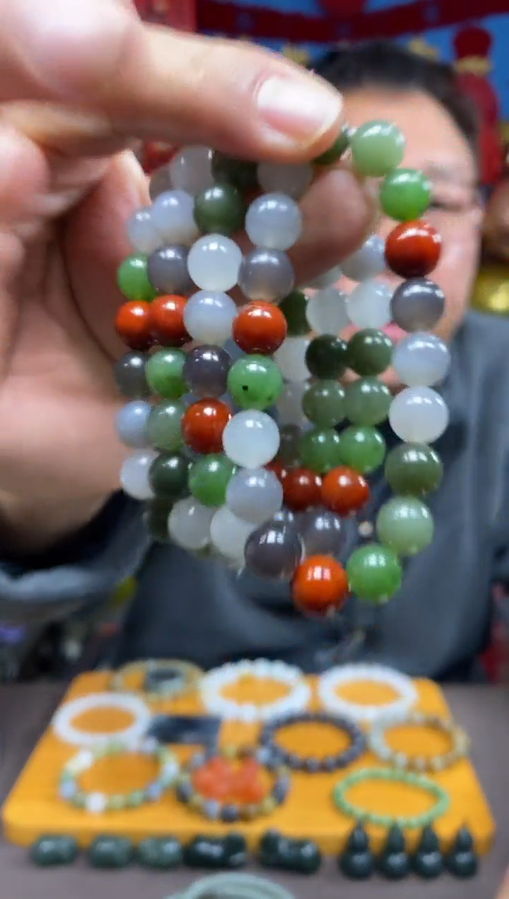 未镶嵌手链和田玉颜色多样性发货拍一发一