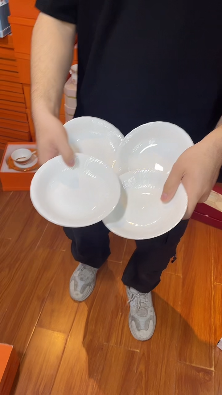 杯鸿辉家品牌瓷器，京东包邮！