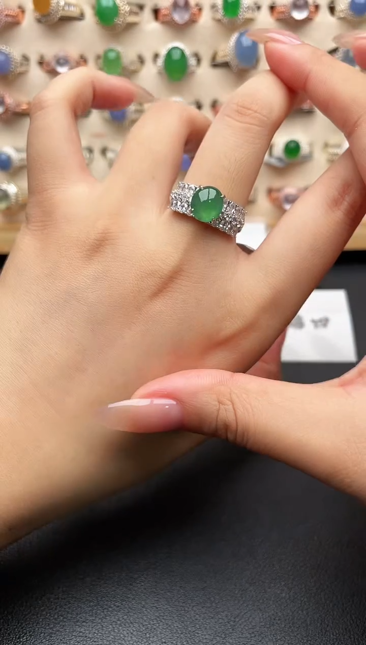 银S925镶嵌戒指翡翠一物一证一礼盒