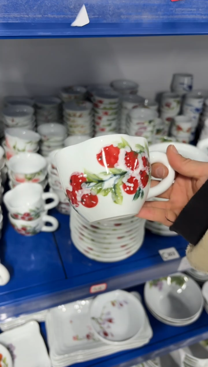 景德镇手绘釉中彩（食品级）把手花口杯