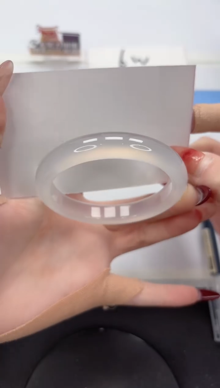 【闪购商品】石英质玉手镯未镶嵌A200-55.3