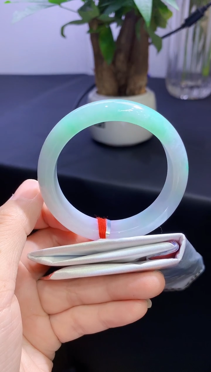 未镶嵌手镯翡翠翡翠手镯圈口52-t84