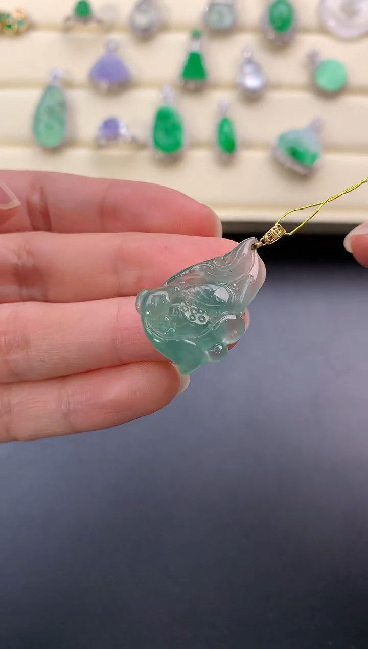 【闪购商品】翡翠颈饰18K金镶嵌D687