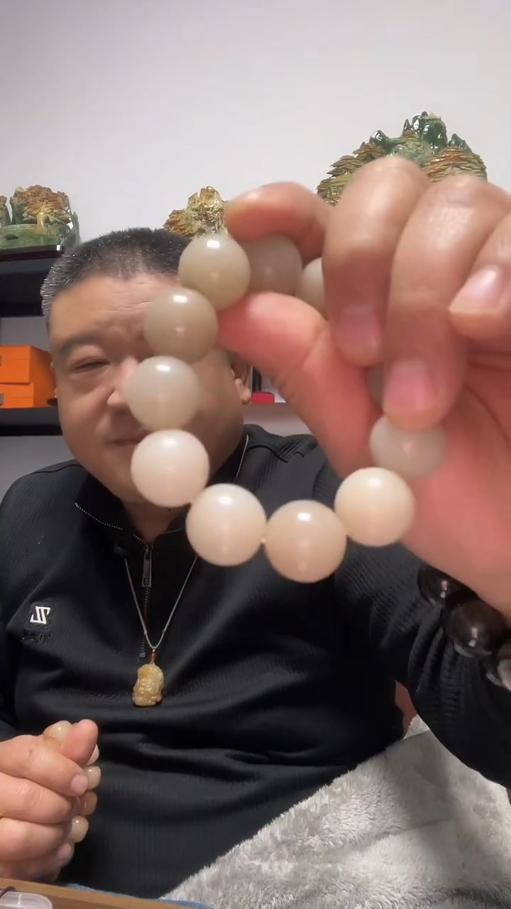 未镶嵌手串石英质玉佘太翠卡18mm手串