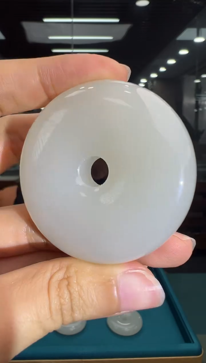 【闪购商品】和田玉吊坠未镶嵌平安扣配珠链