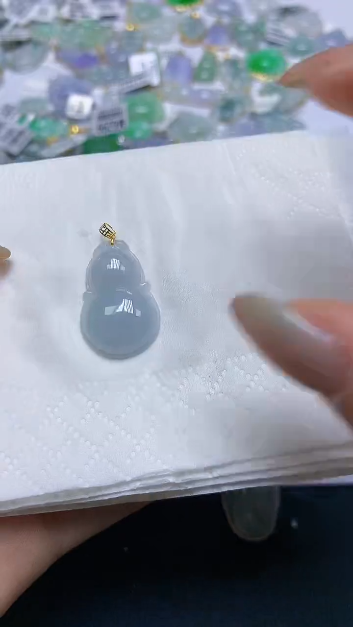 翡翠18K金镶嵌颈饰天然缅甸A货翡翠