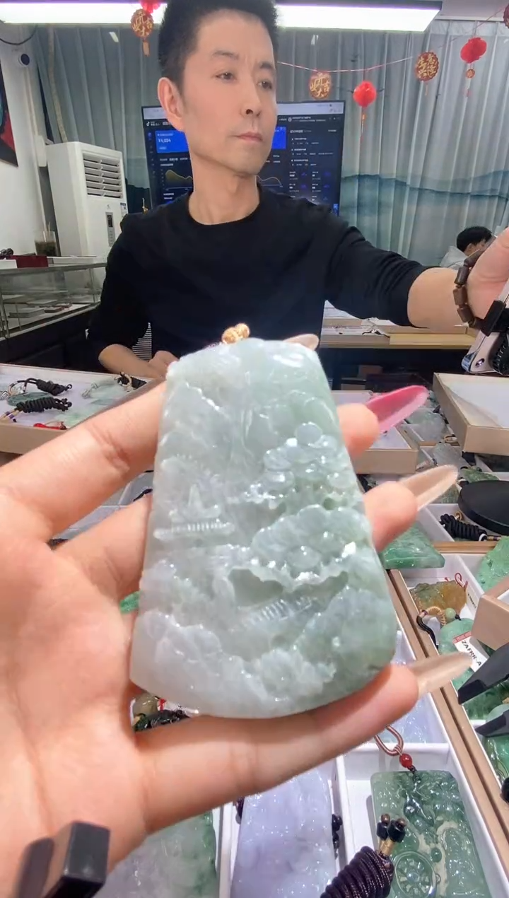 【闪购商品】翡翠颈饰未镶嵌天然缅甸翡翠A货未镶嵌