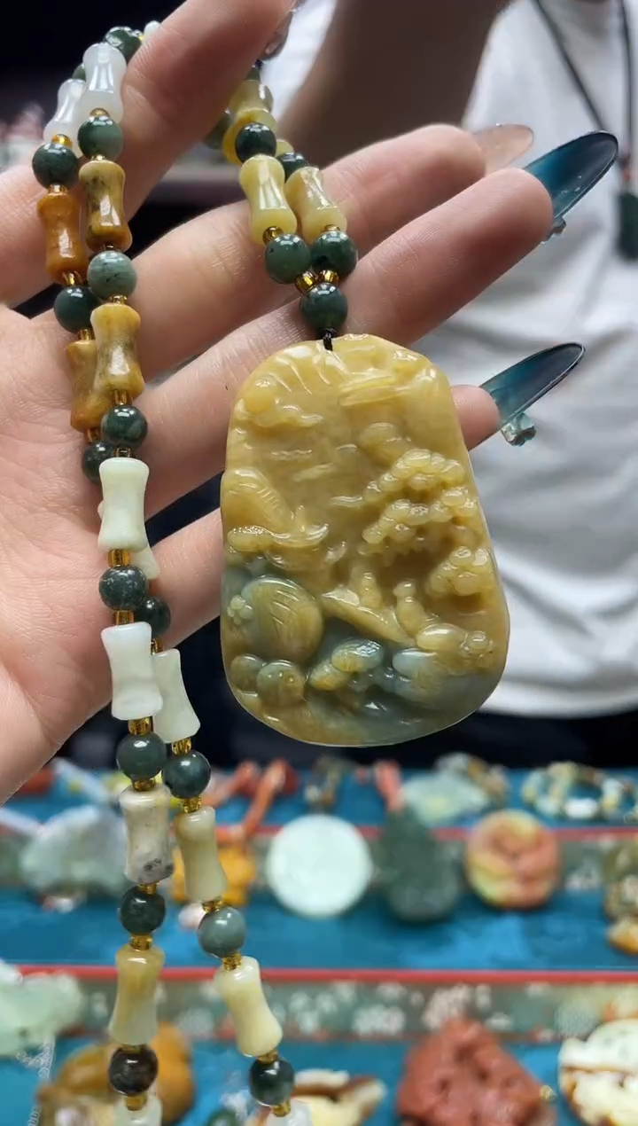 未镶嵌岫玉吊坠·