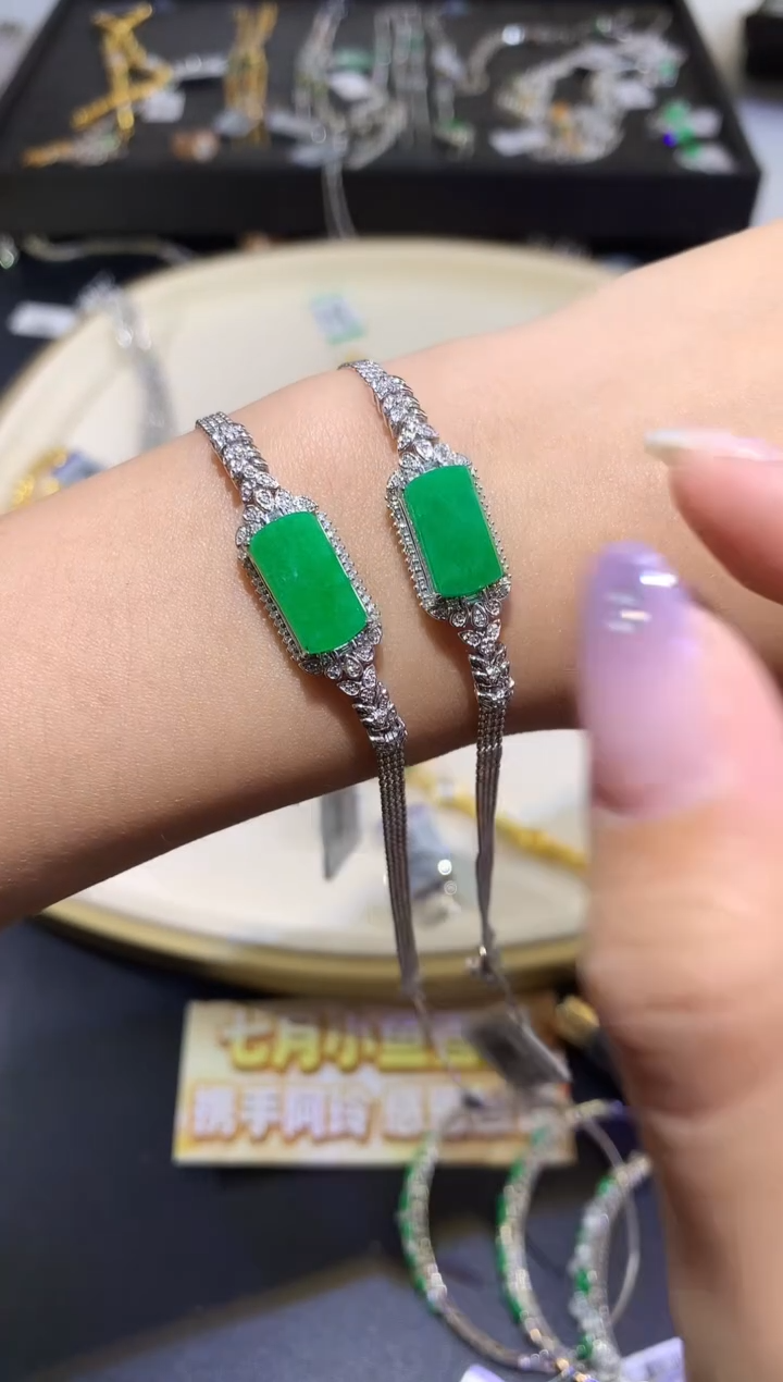 18K金镶嵌手链翡翠手链多样性发其一A1378丨7980