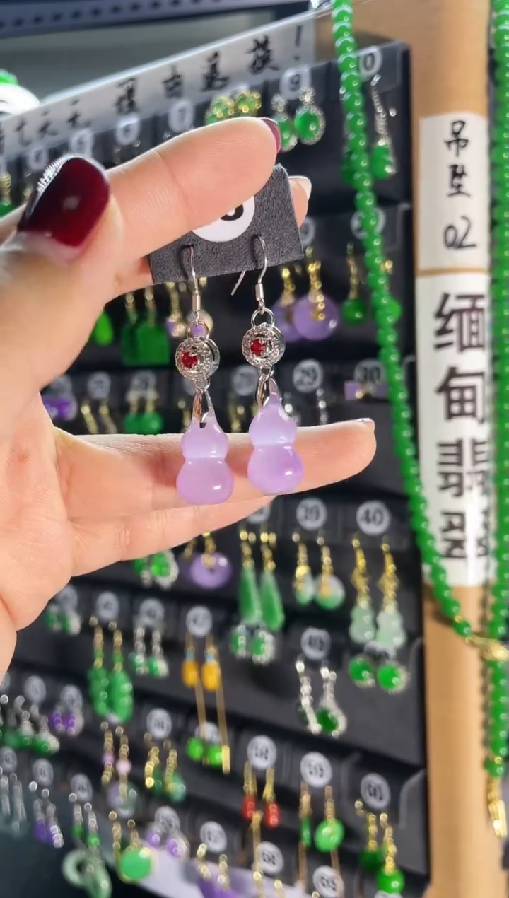 【闪购商品】翡翠耳饰银S925镶嵌18...
