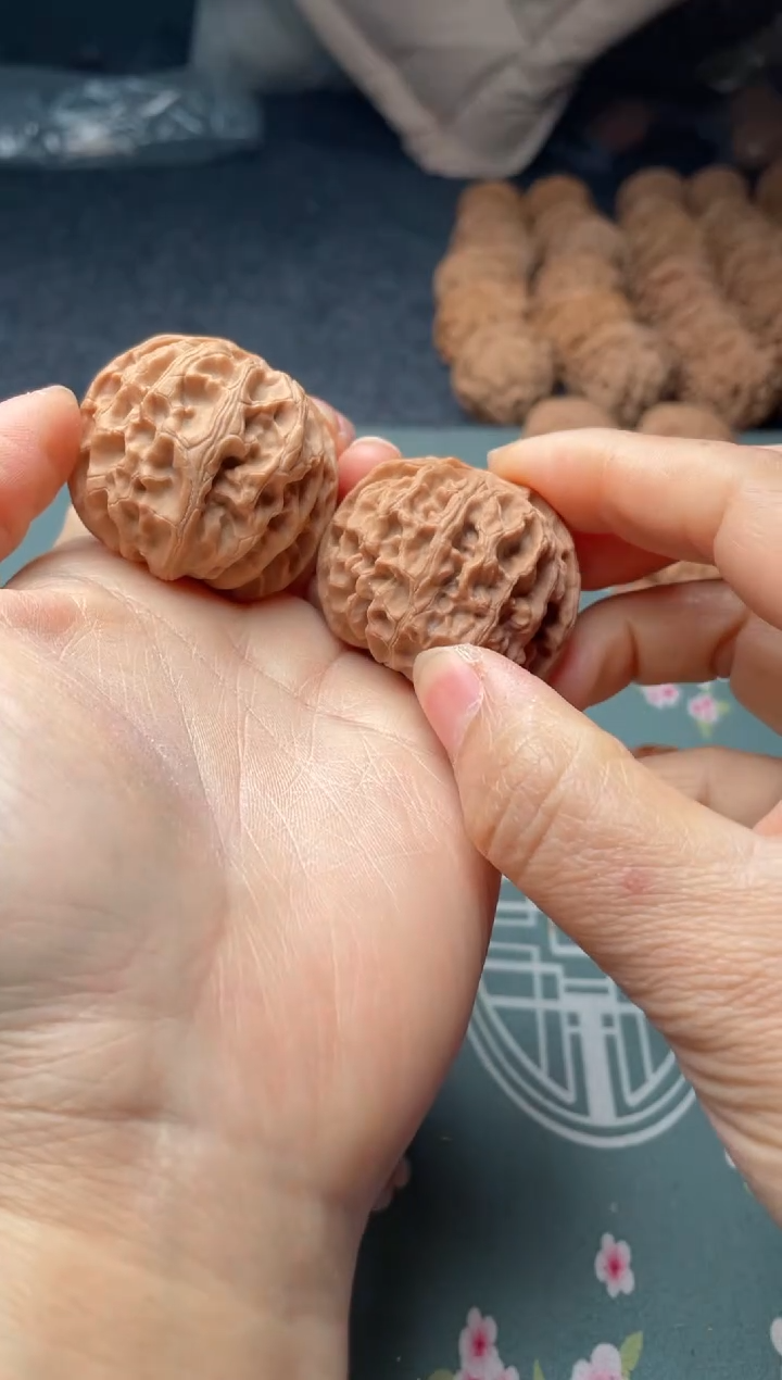 把件文玩核桃w42   苹果园 39尺