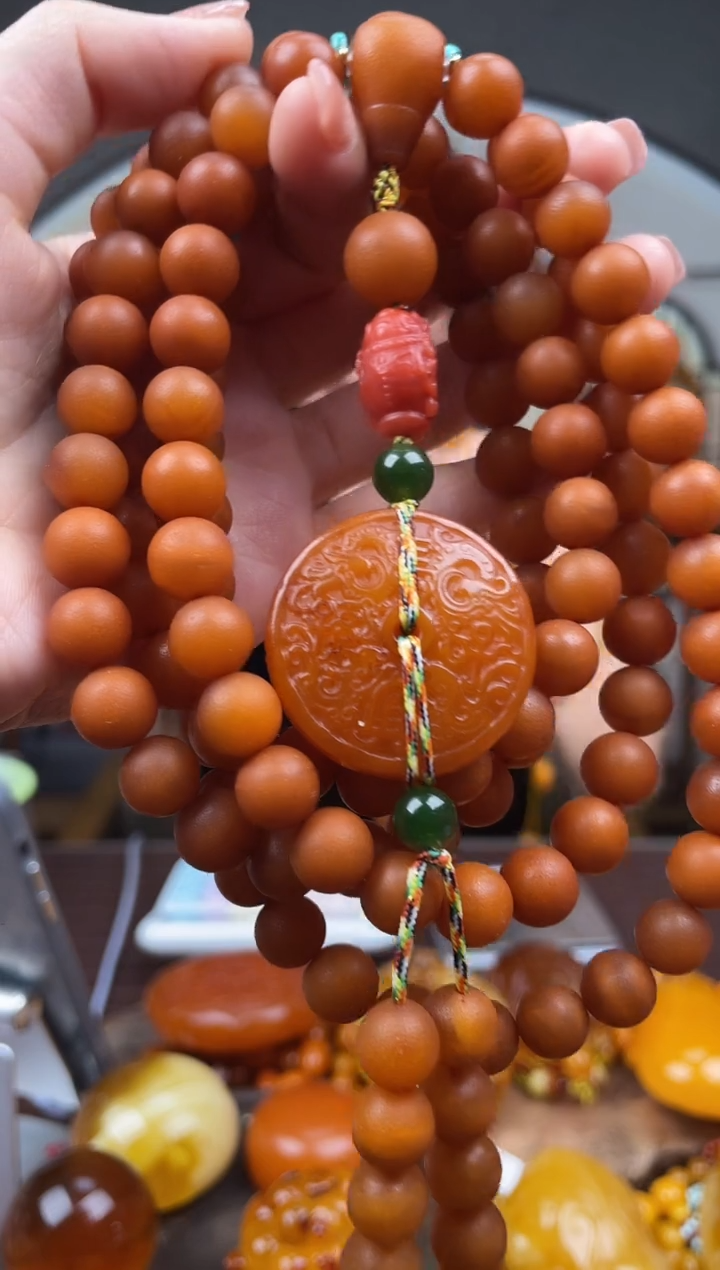 【闪购商品】琥珀裸石未镶嵌首饰 假1赔4 （多样性发货1件