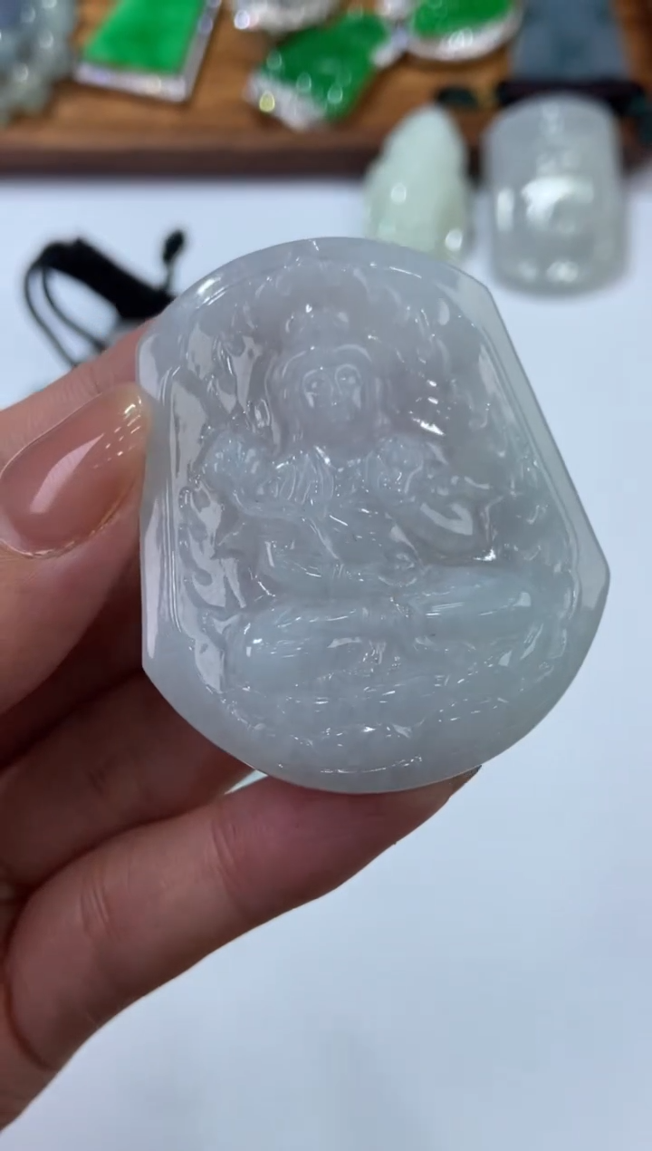 【闪购商品】翡翠未镶嵌颈饰2206884