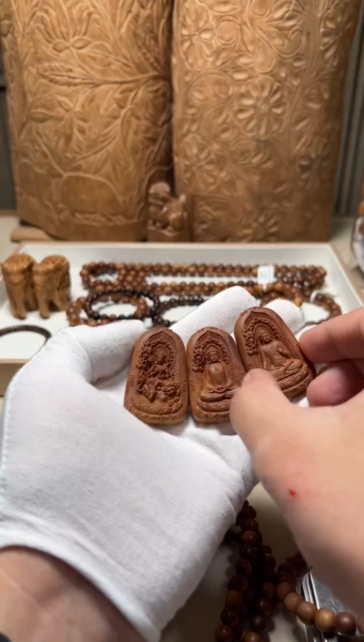 【闪购商品】檀香木其他雕刻牌 老山檀香