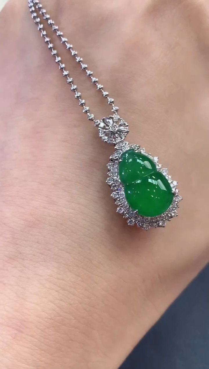 【闪购商品】翡翠吊坠(不含链)18K金镶嵌C173     