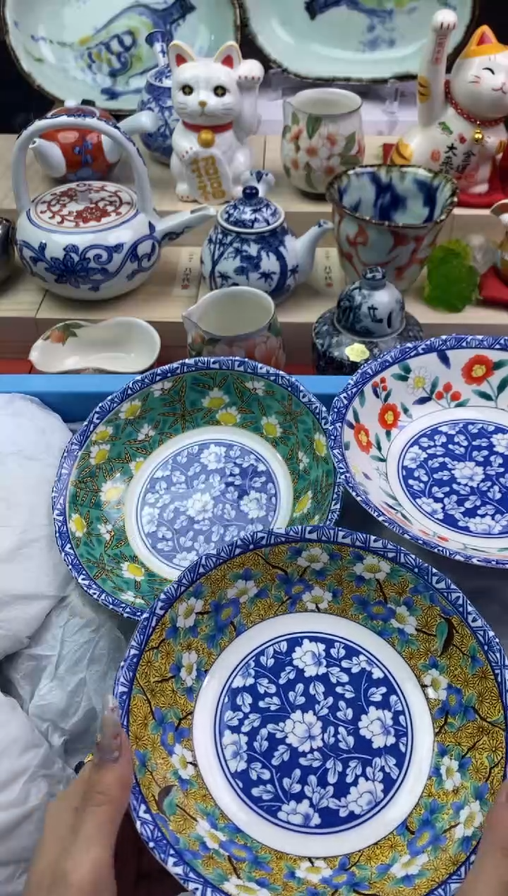 【闪购商品】瓷片隆莲瓷器欢迎大家