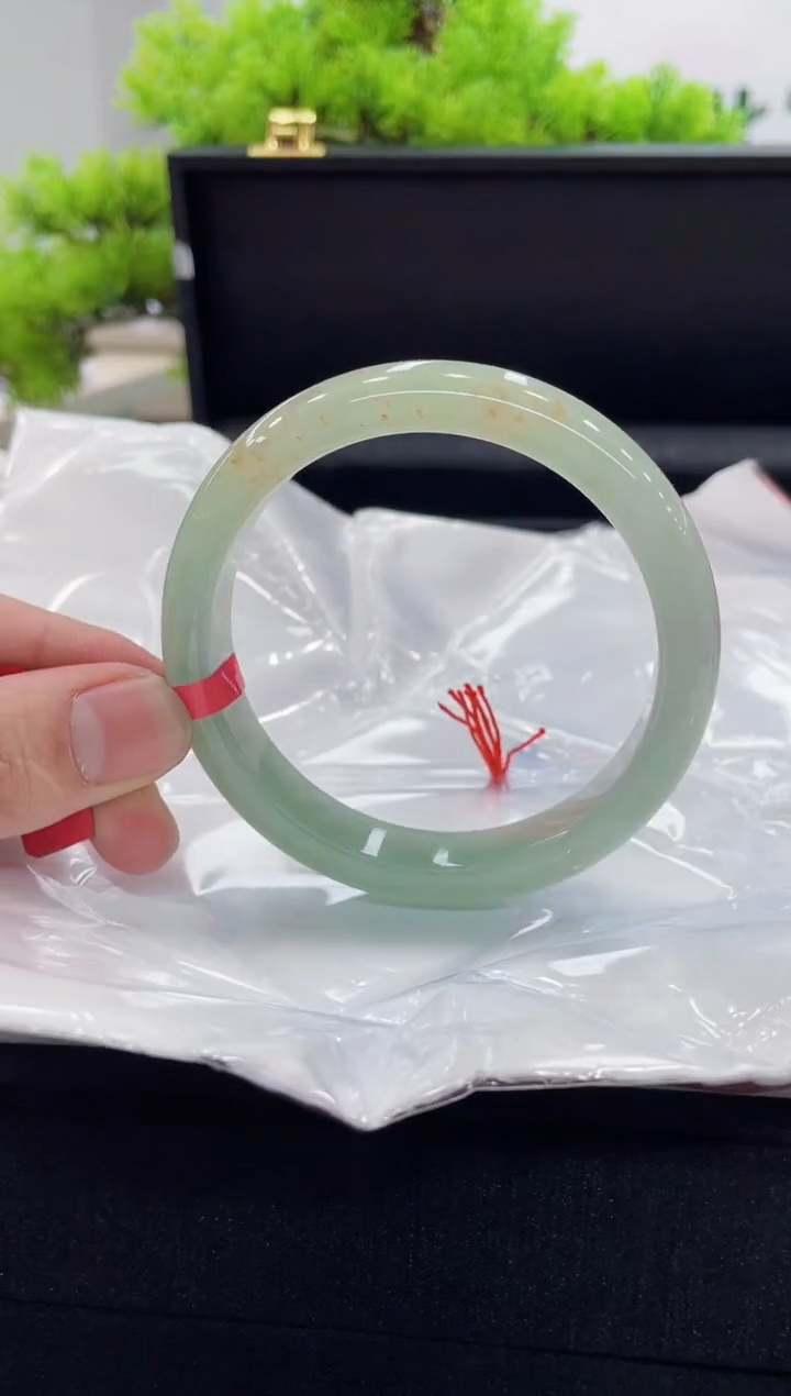 【闪购商品】翡翠手镯未镶嵌手镯