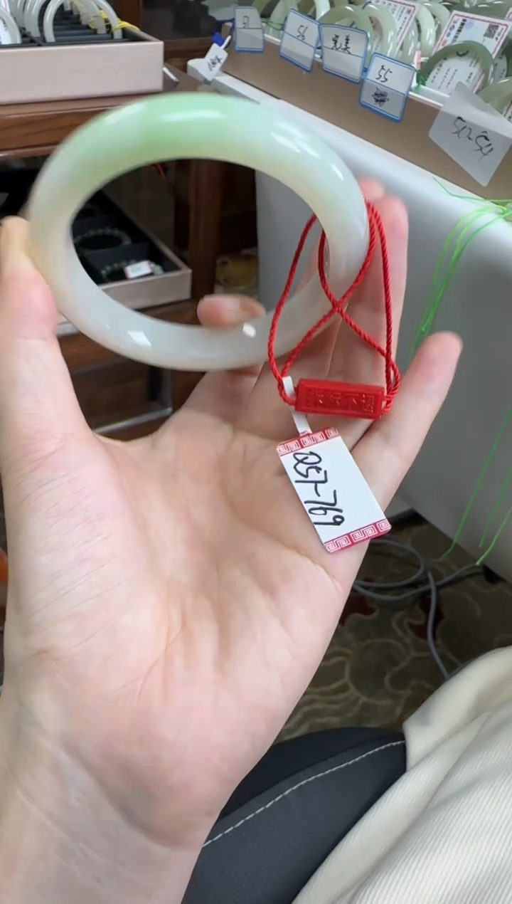 未镶嵌手镯和田玉57