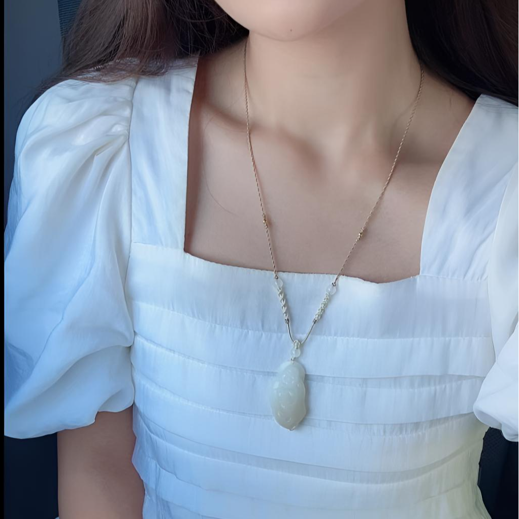 和田玉立体感十足佛公