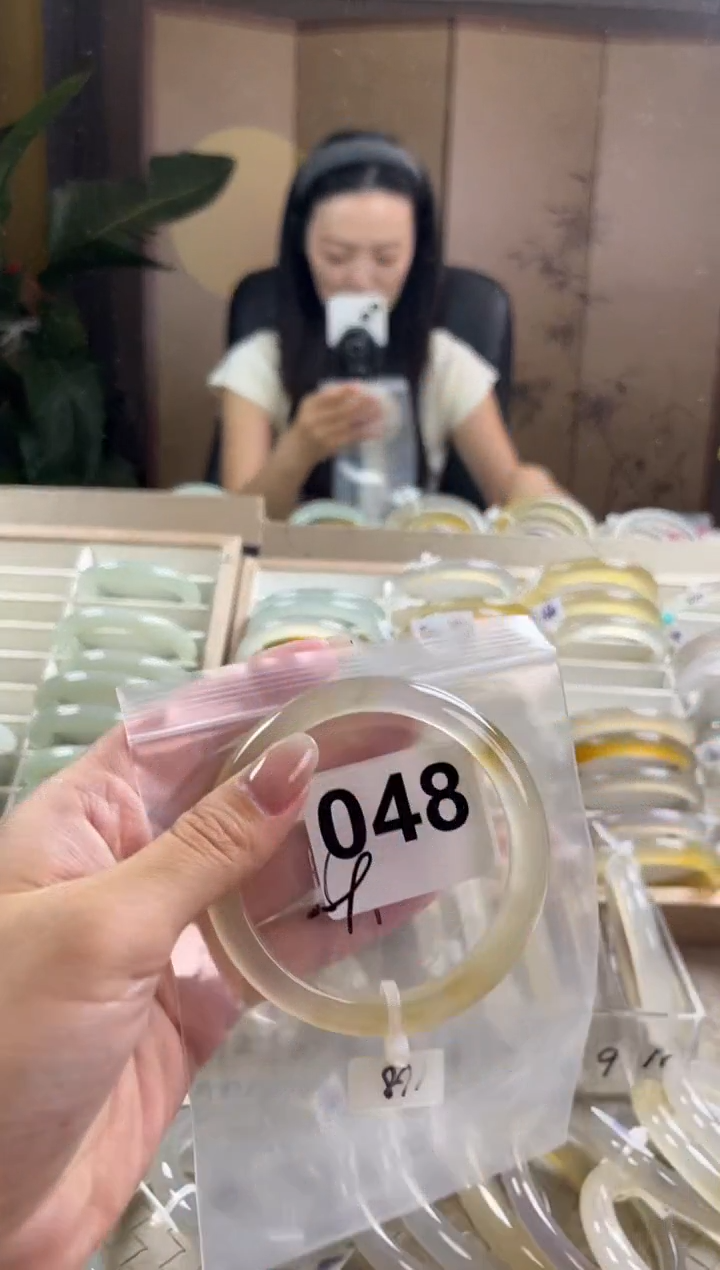 手镯玛瑙/玉髓未镶嵌n****5048