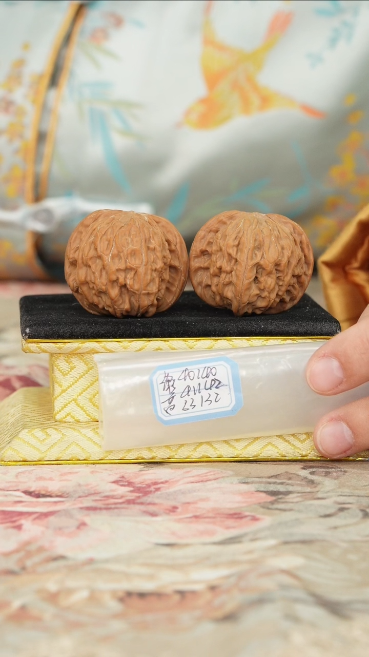 【闪购商品】文玩核桃把件磨盘