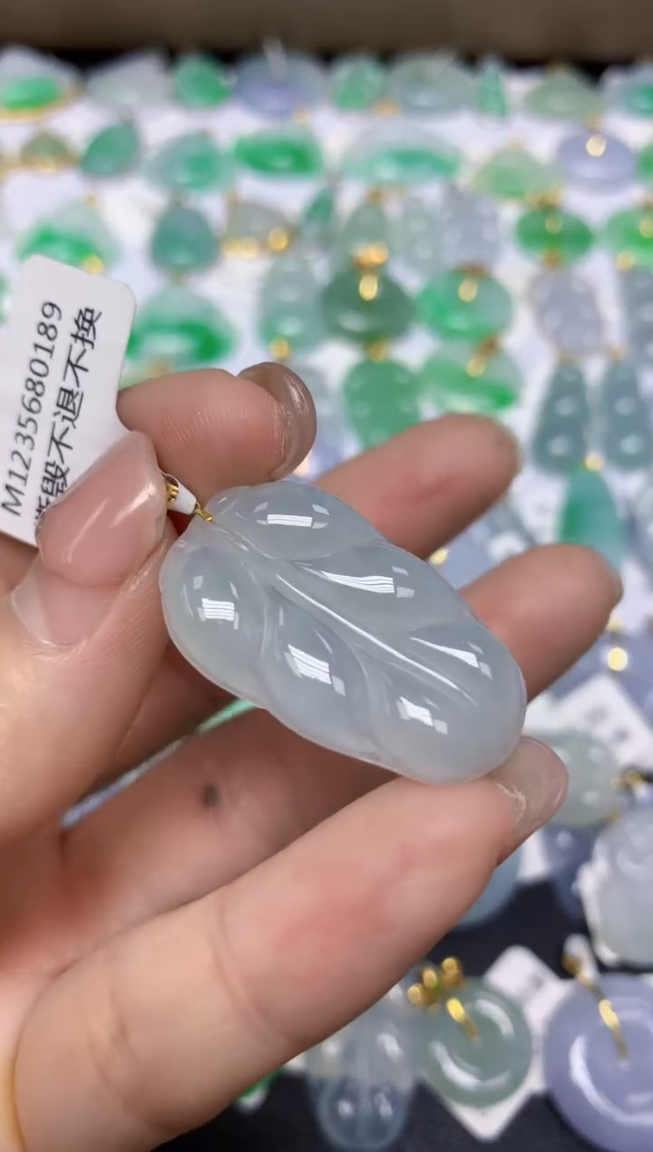 【闪购商品】翡翠挂件18K金镶嵌 天然翡翠A货1