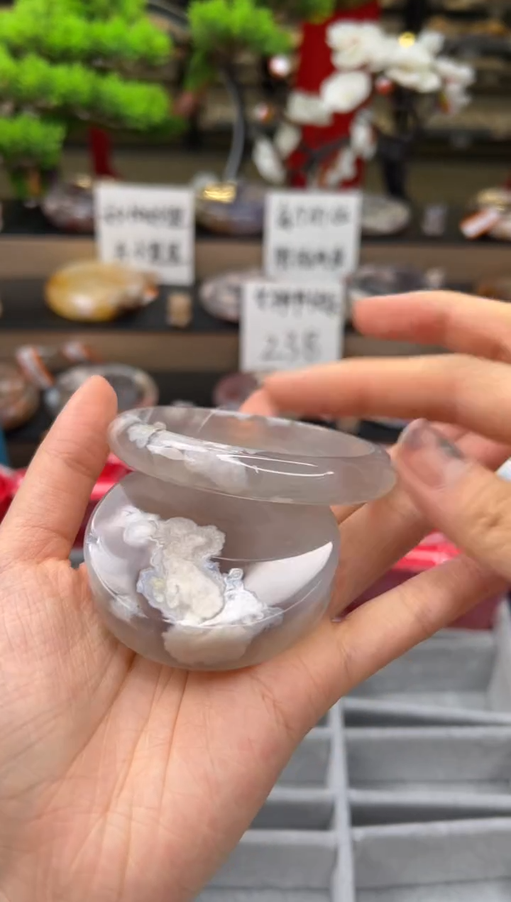 【闪购商品】石英质玉手镯未镶嵌58圈口（赠送镯心)242204