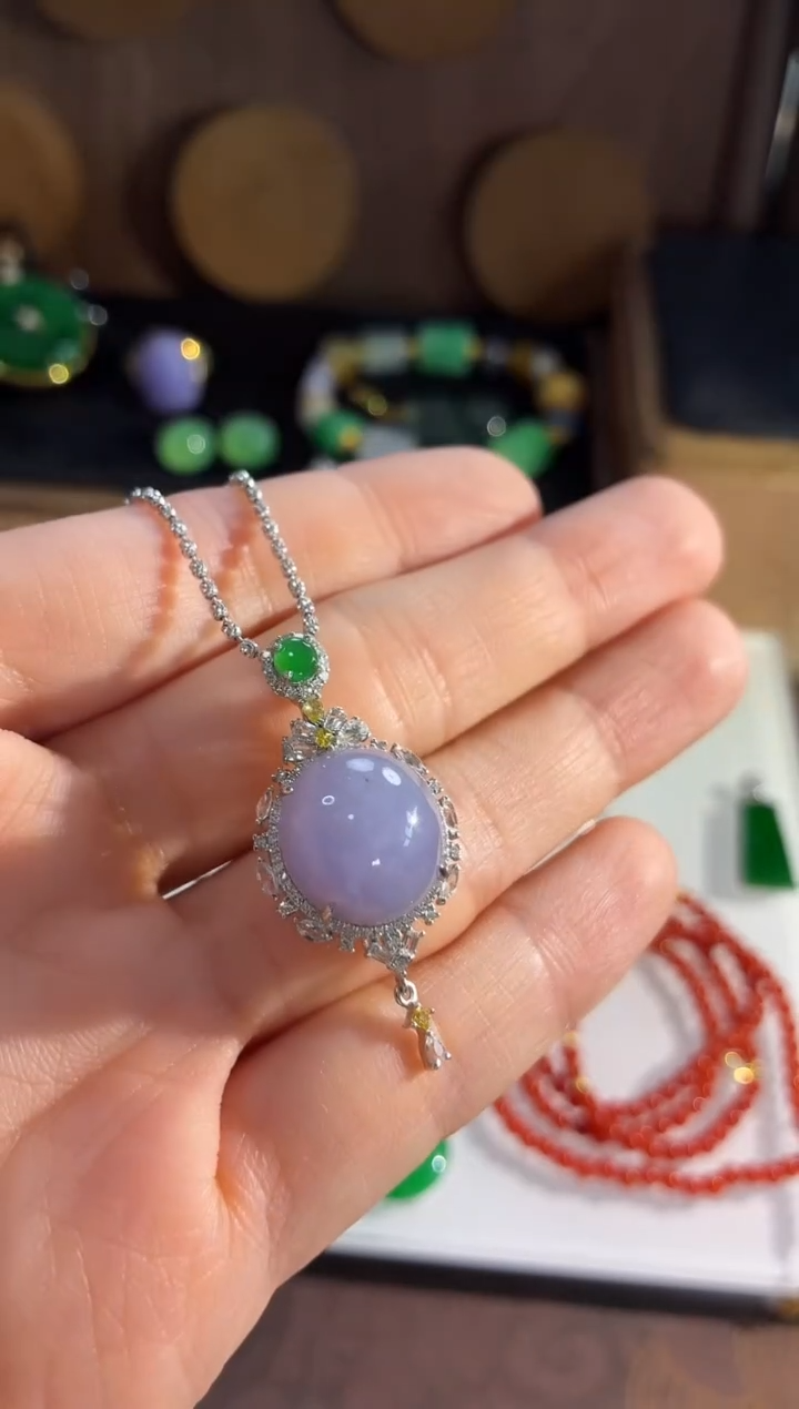 吊坠(不含链)18K金镶嵌翡翠吊坠