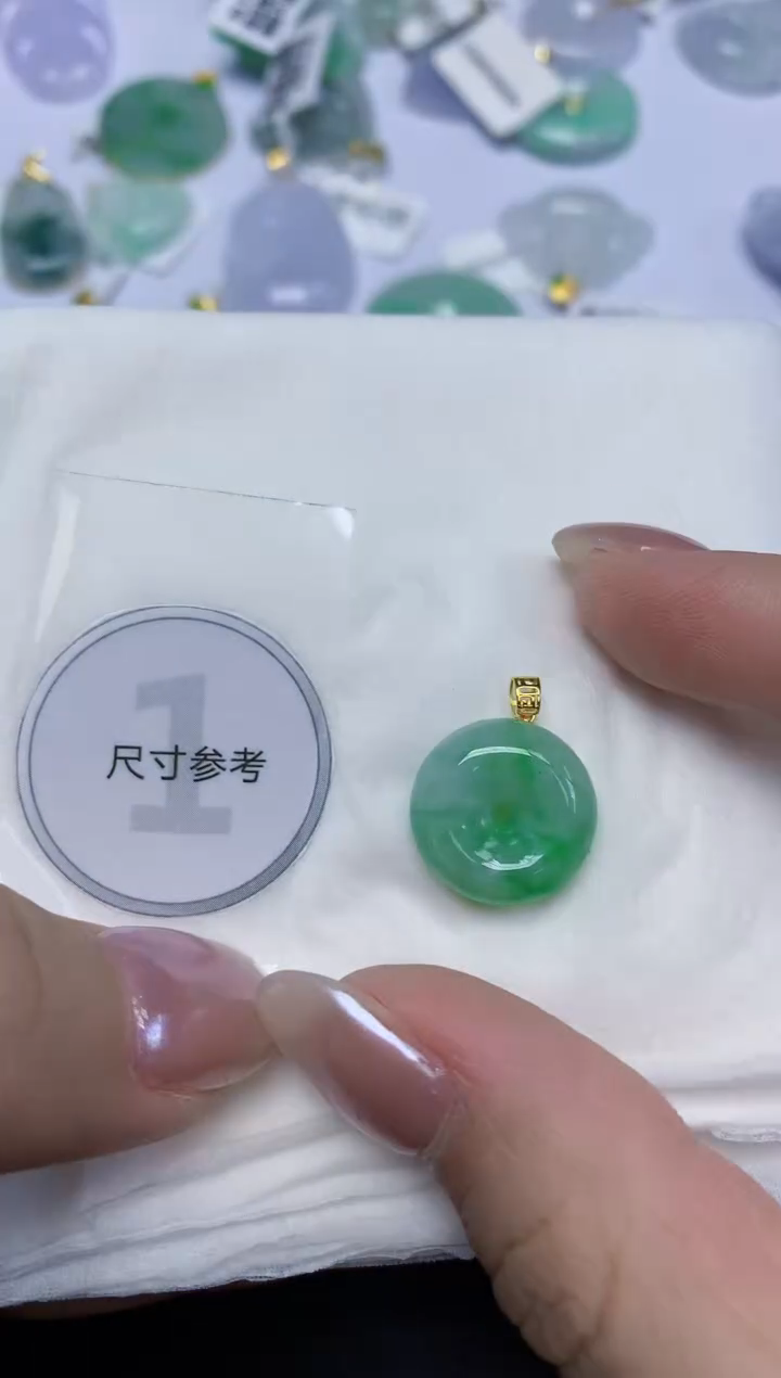 翡翠18K金镶嵌颈饰天然缅甸翡翠A货百元以上9元证书费自理