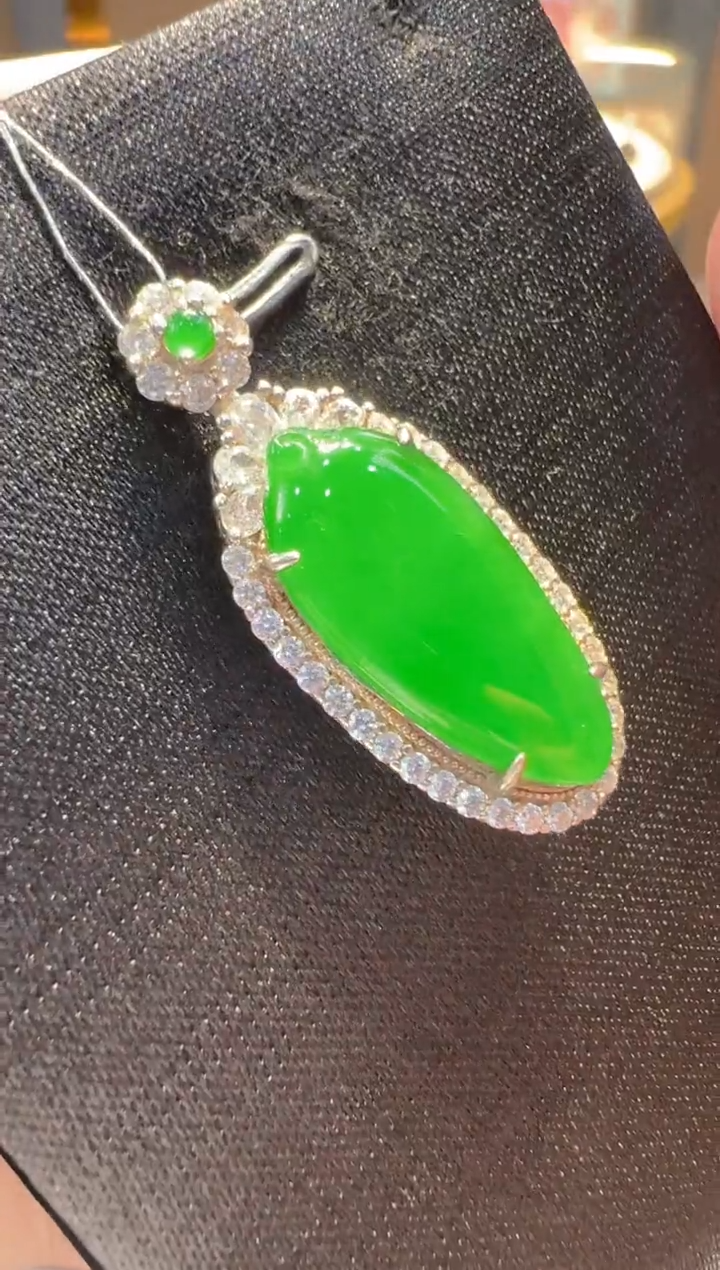 【闪购商品】翡翠银S925镶嵌吊坠(不含链)多样性发货一件