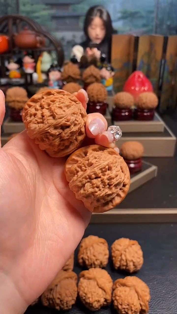 【闪购商品】文玩核桃吊坠K226白狮子43